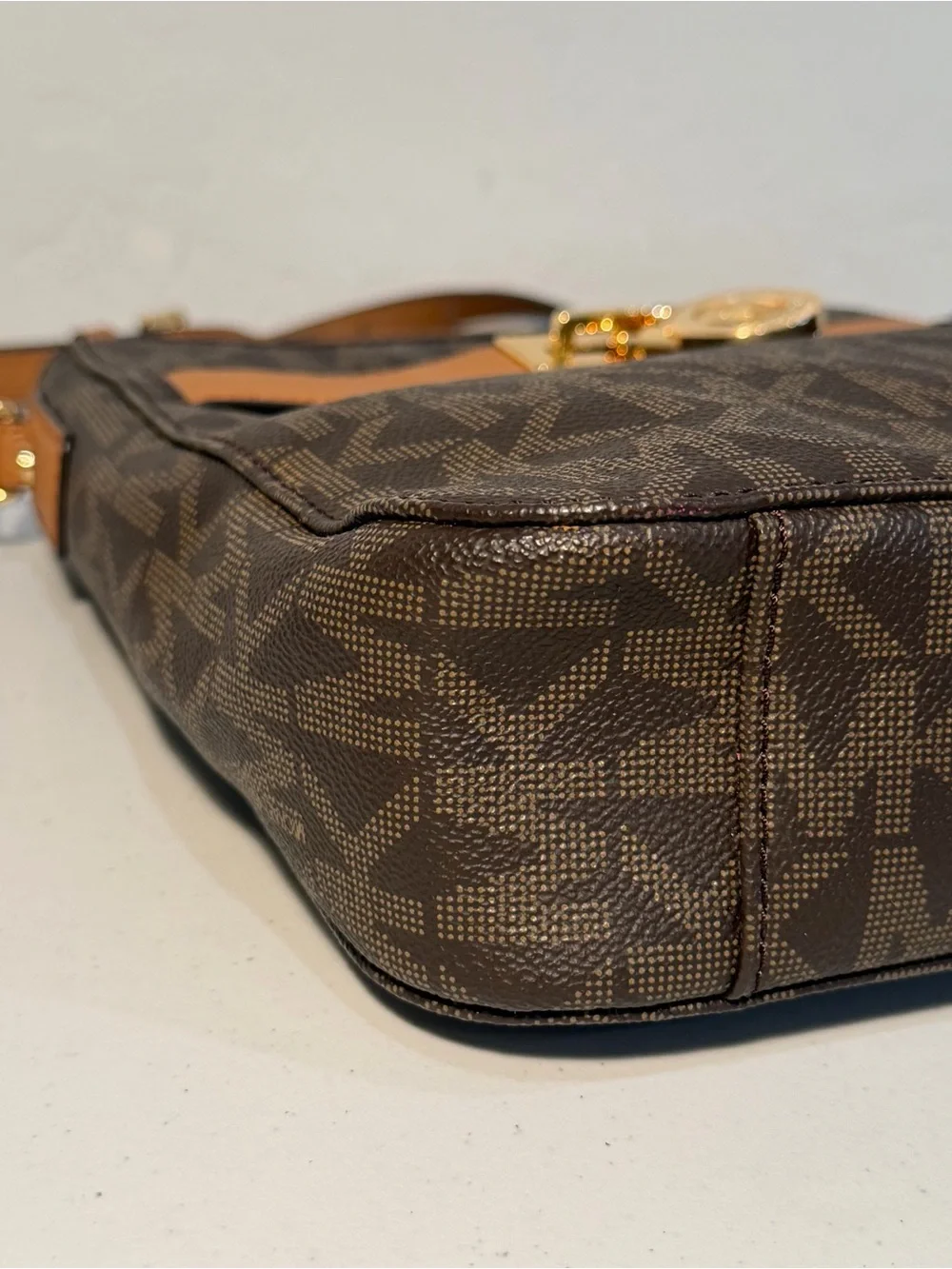 Michael Kors Hamilton Traveler Crossbody